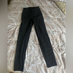Black Lululemon leggings